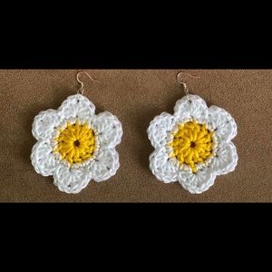 Crocheted Daisy Earrings